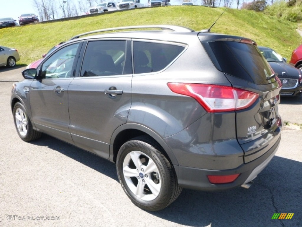 2015 Escape SE 4WD - Magnetic Metallic / Medium Light Stone photo #9