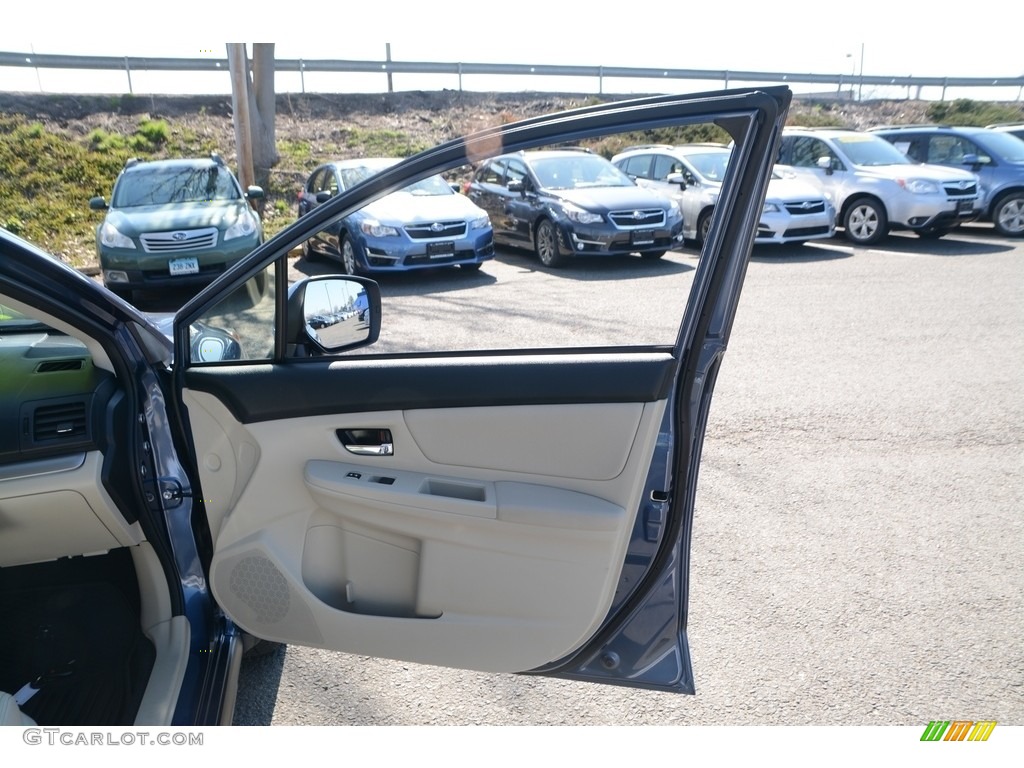 2013 XV Crosstrek 2.0 Premium - Marine Blue Pearl / Ivory photo #21