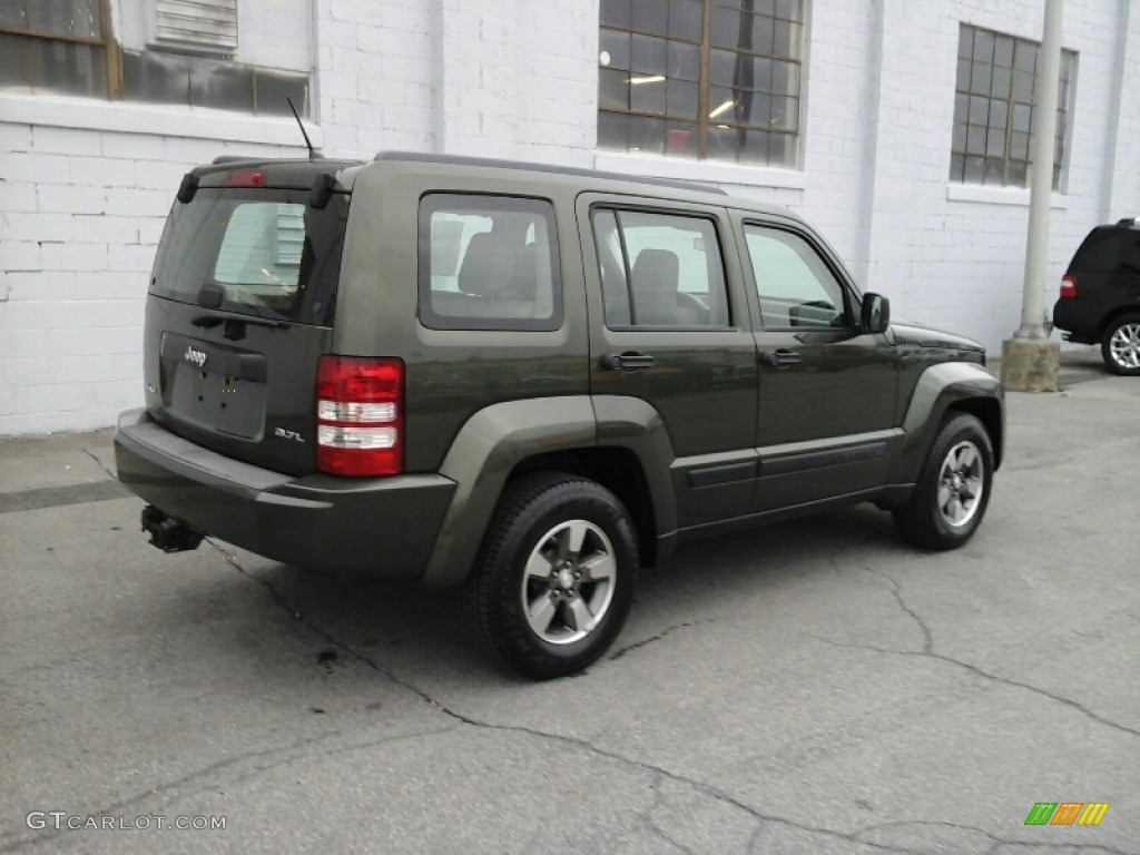2008 Liberty Sport 4x4 - Jeep Green Metallic / Pastel Pebble Beige photo #4
