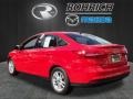 Race Red - Focus SE Sedan Photo No. 5