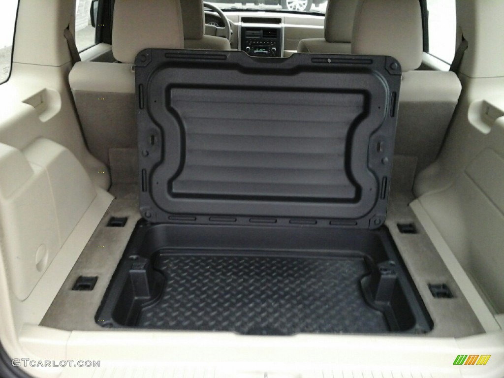 2008 Liberty Sport 4x4 - Jeep Green Metallic / Pastel Pebble Beige photo #20