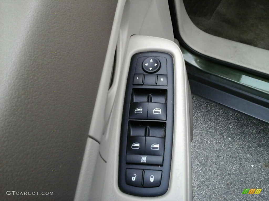 2008 Liberty Sport 4x4 - Jeep Green Metallic / Pastel Pebble Beige photo #21
