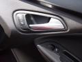 Race Red - Focus SE Sedan Photo No. 14