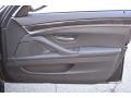 Black Sapphire Metallic - 5 Series 535d Sedan Photo No. 25