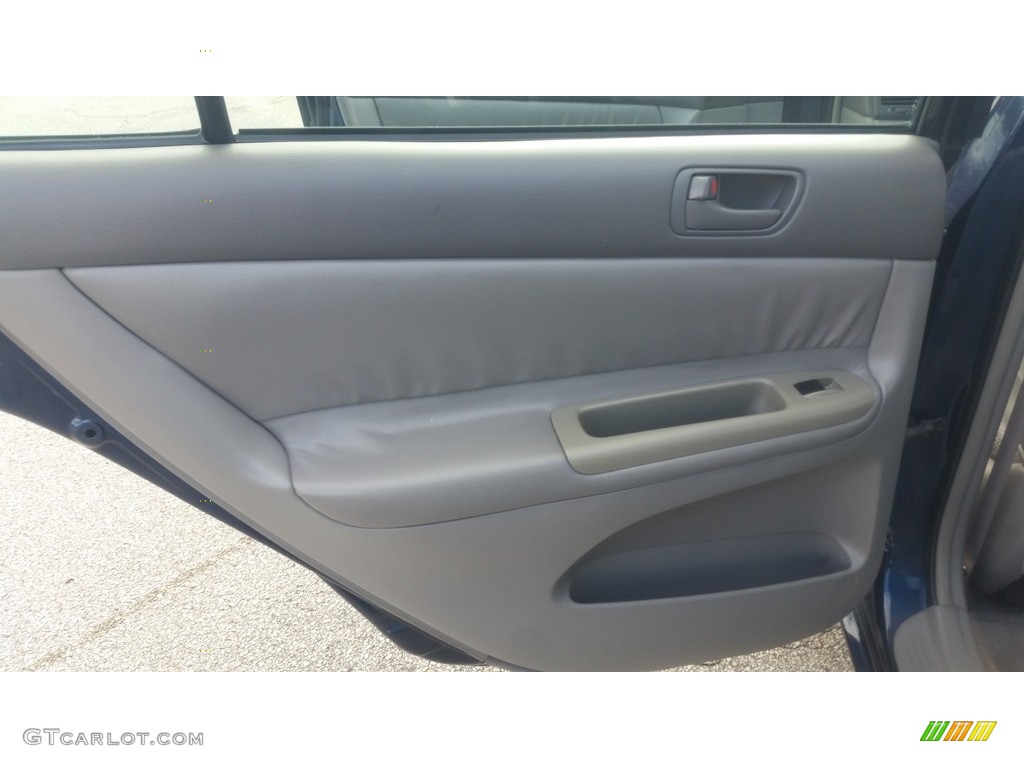 2004 Camry SE - Stratosphere Mica / Dark Charcoal photo #14