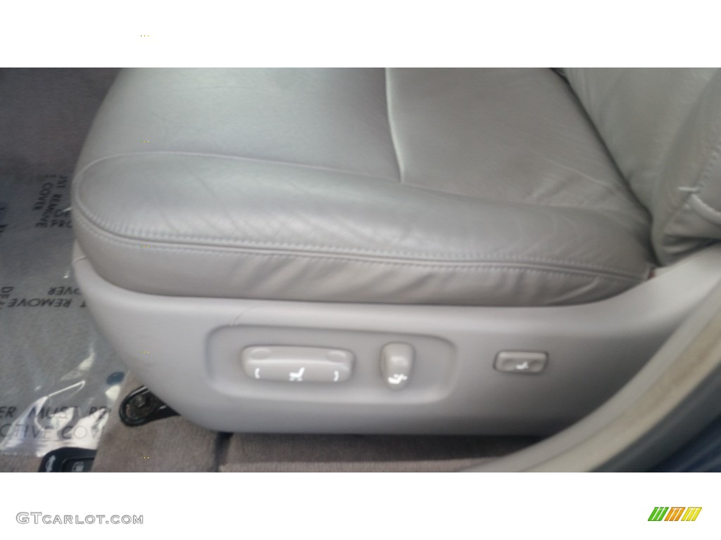 2004 Camry SE - Stratosphere Mica / Dark Charcoal photo #21