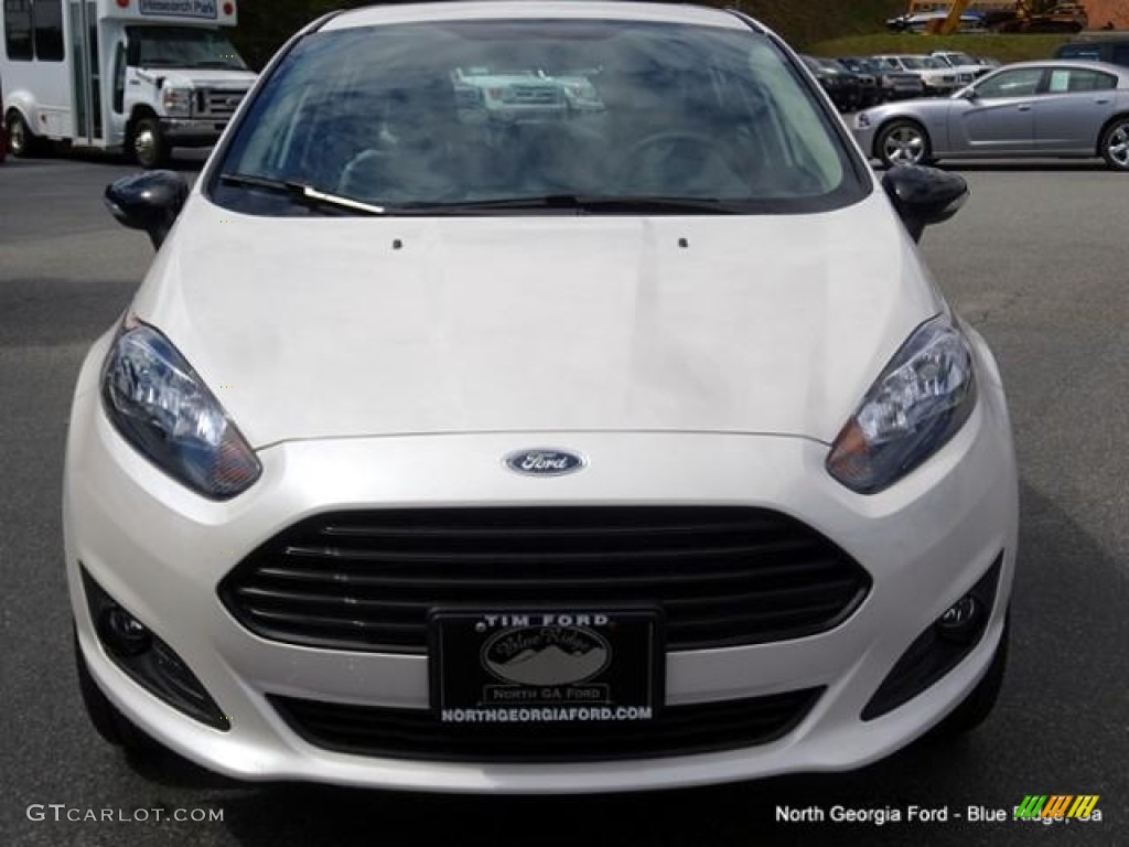 2016 Fiesta SE Hatchback - White Platinum Metallic Tri-coat / Medium Light Stone photo #8