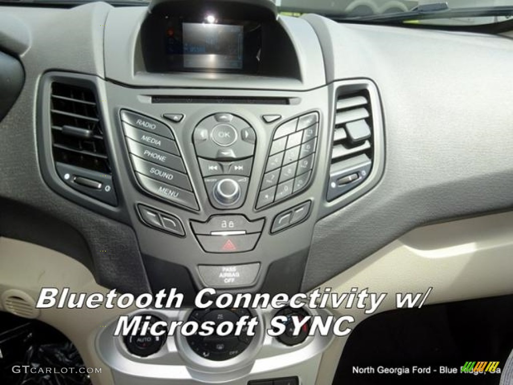 2016 Fiesta SE Hatchback - White Platinum Metallic Tri-coat / Medium Light Stone photo #20