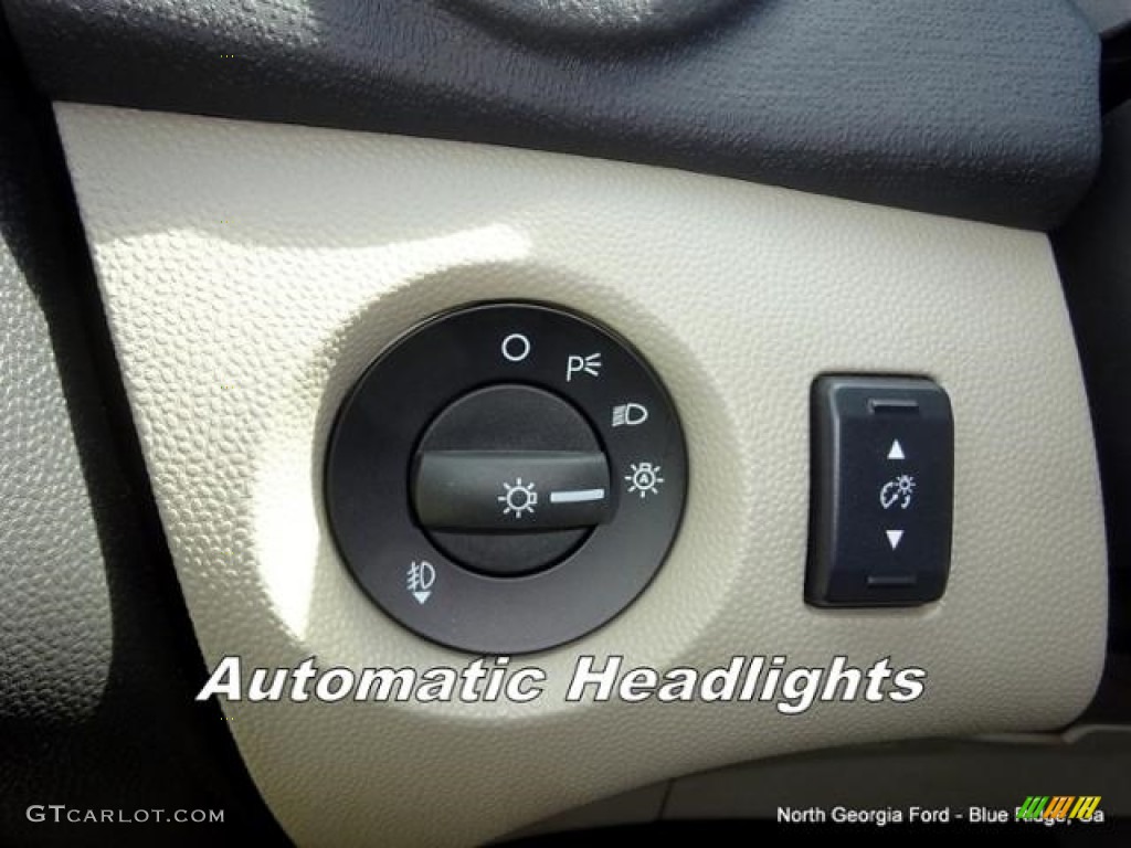 2016 Fiesta SE Hatchback - White Platinum Metallic Tri-coat / Medium Light Stone photo #23