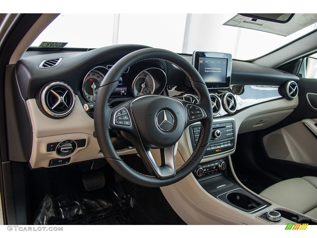 2016 Mercedes-Benz GLA 250 Black Dashboard Photo #112350037