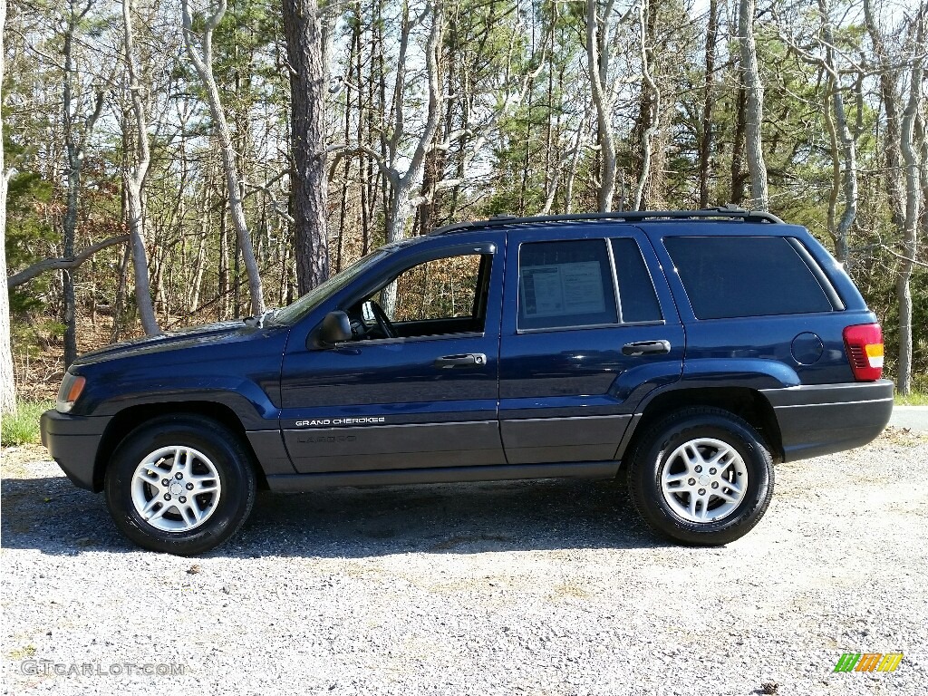 2004 Grand Cherokee Laredo 4x4 - Midnight Blue Pearl / Dark Slate Gray photo #5