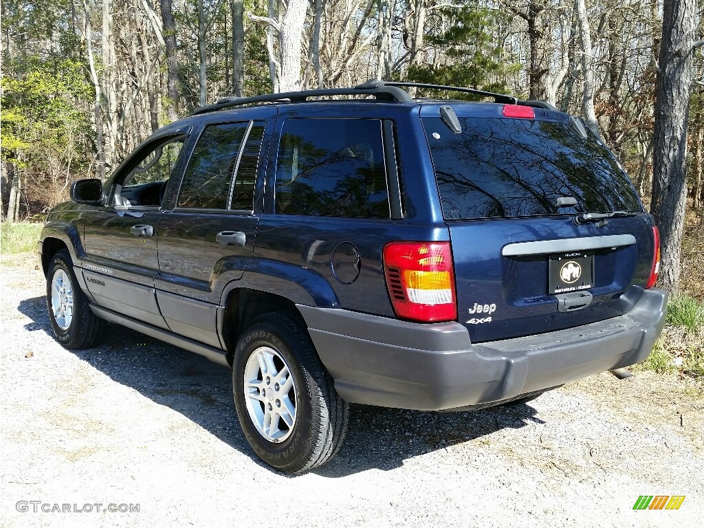 2004 Grand Cherokee Laredo 4x4 - Midnight Blue Pearl / Dark Slate Gray photo #6