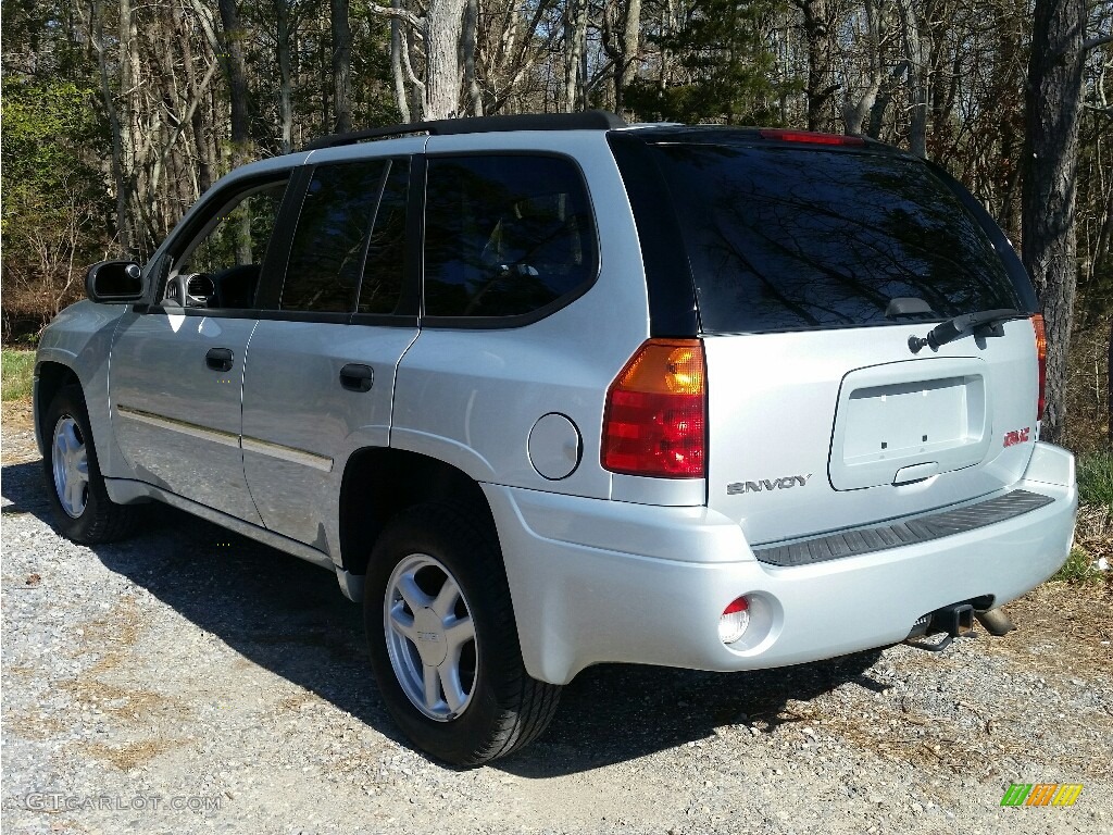 2007 Envoy SLE 4x4 - Liquid Silver Metallic / Light Gray photo #6
