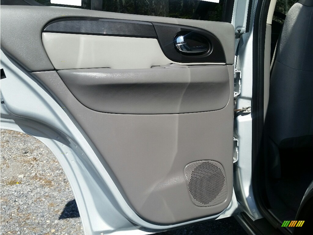 2007 Envoy SLE 4x4 - Liquid Silver Metallic / Light Gray photo #23