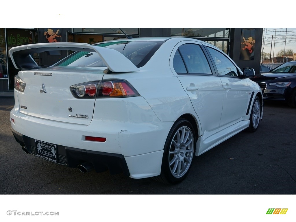 2014 Lancer Evolution GSR - Wicked White / Black photo #4