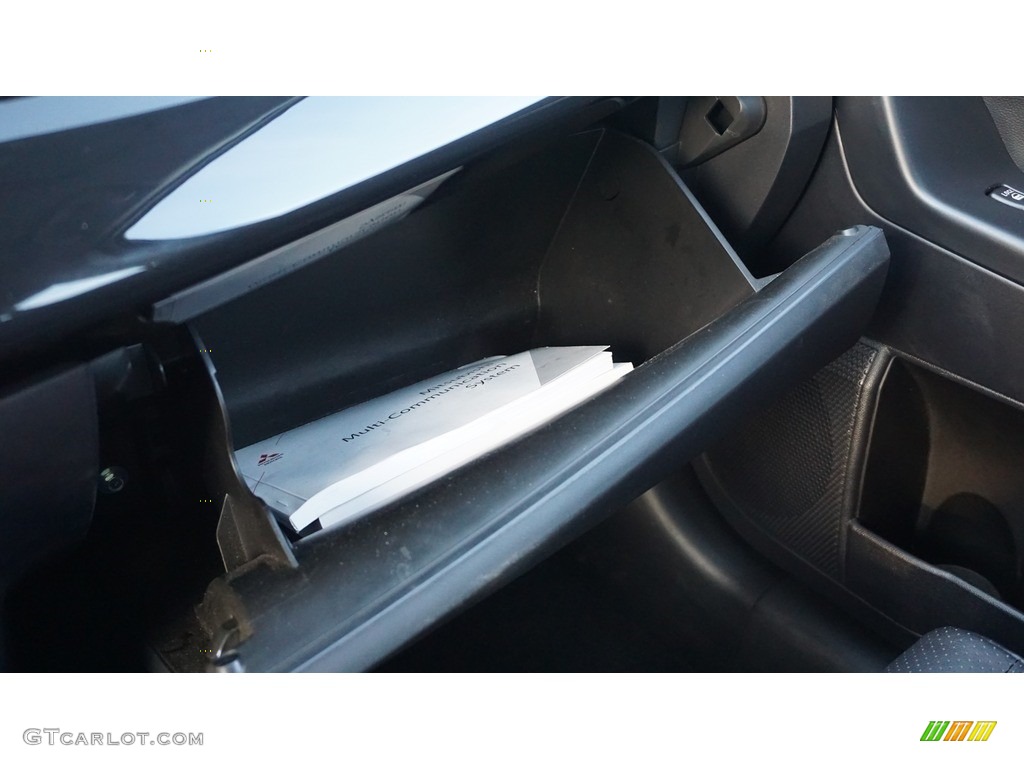 2014 Lancer Evolution GSR - Wicked White / Black photo #28