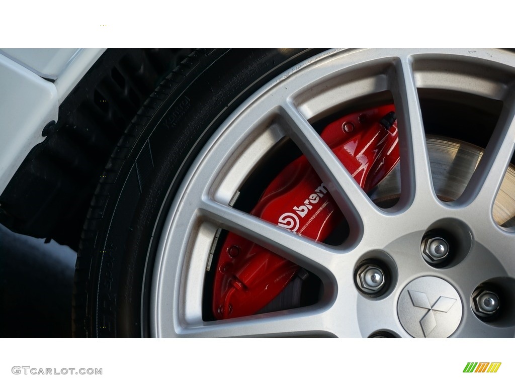 2014 Lancer Evolution GSR - Wicked White / Black photo #34