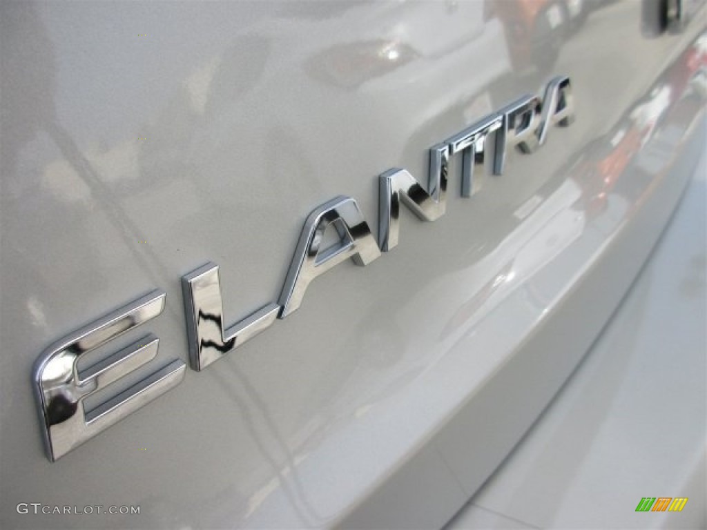 2017 Elantra SE - Beige / Beige photo #5
