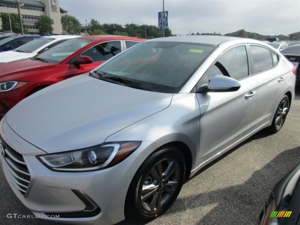 2017 Elantra SE - Silver / Gray photo #2