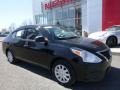 Super Black 2015 Nissan Versa 1.6 S Sedan