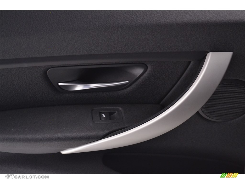 2013 3 Series 320i Sedan - Jet Black / Black photo #20