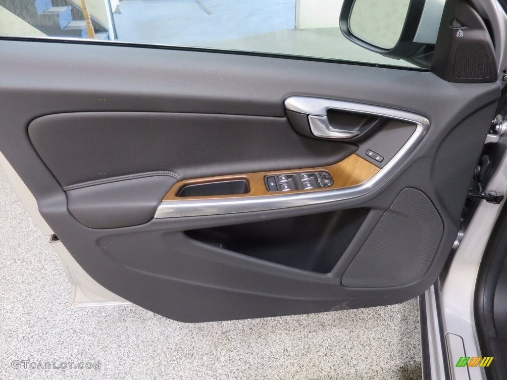 2016 Volvo S60 T5 Inscription AWD Off-Black Door Panel Photo #112376786
