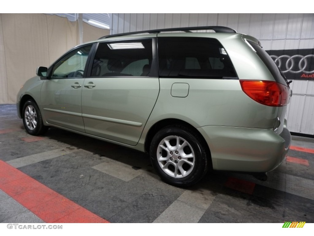 2006 Sienna XLE - Silver Pine Mica / Taupe photo #11
