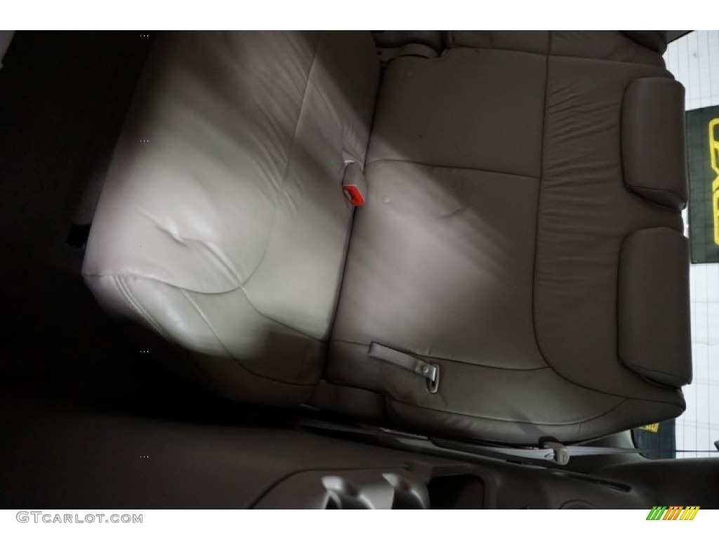 2006 Sienna XLE - Silver Pine Mica / Taupe photo #23