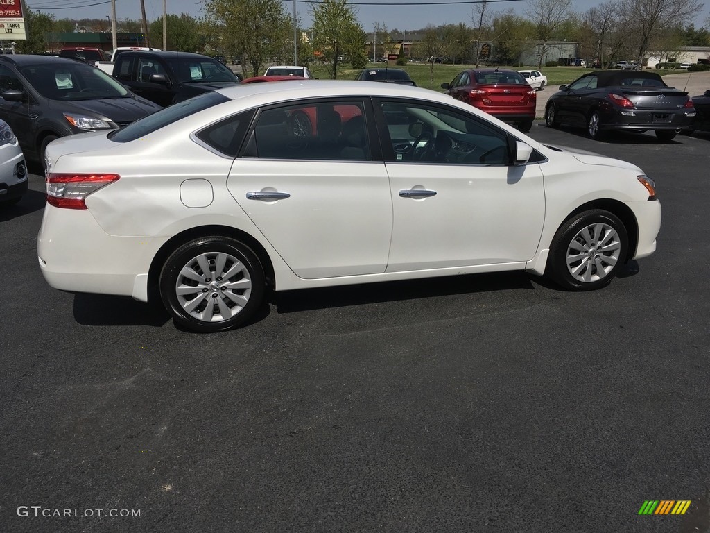 2013 Sentra SV - Aspen White / Charcoal photo #2