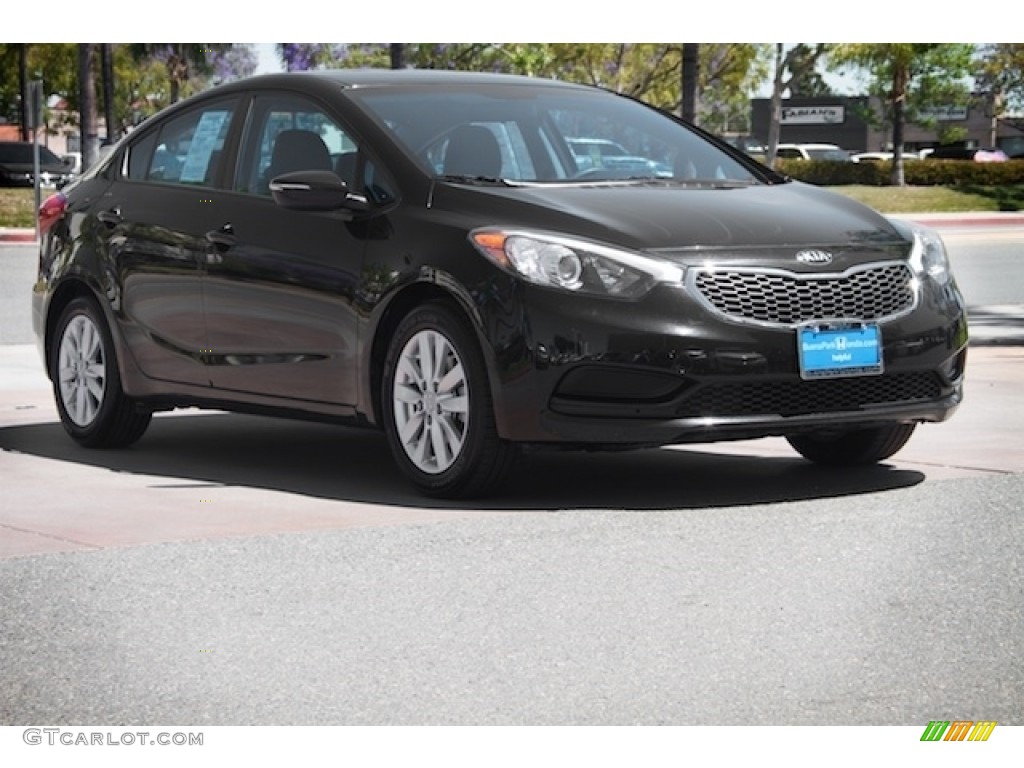 Aurora Black Kia Forte