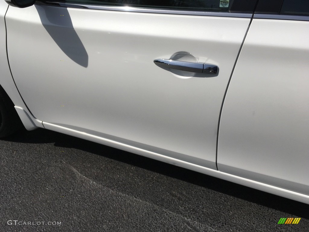 2013 Sentra SV - Aspen White / Charcoal photo #22