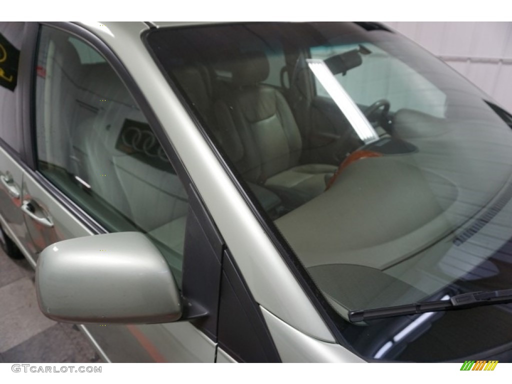 2006 Sienna XLE - Silver Pine Mica / Taupe photo #92