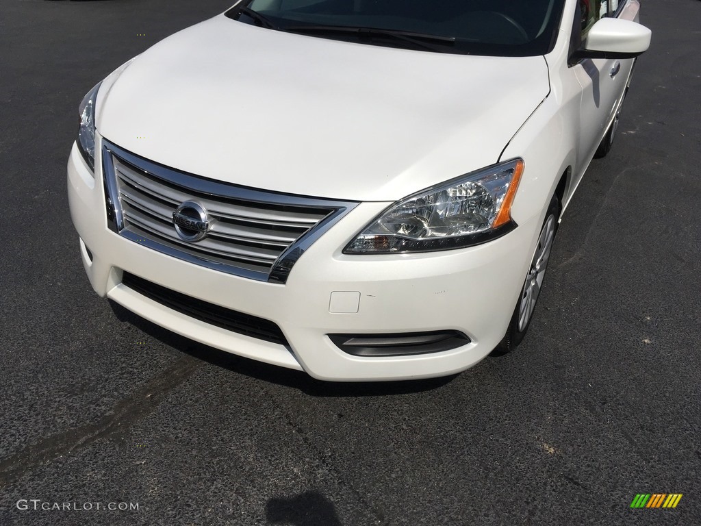 2013 Sentra SV - Aspen White / Charcoal photo #35