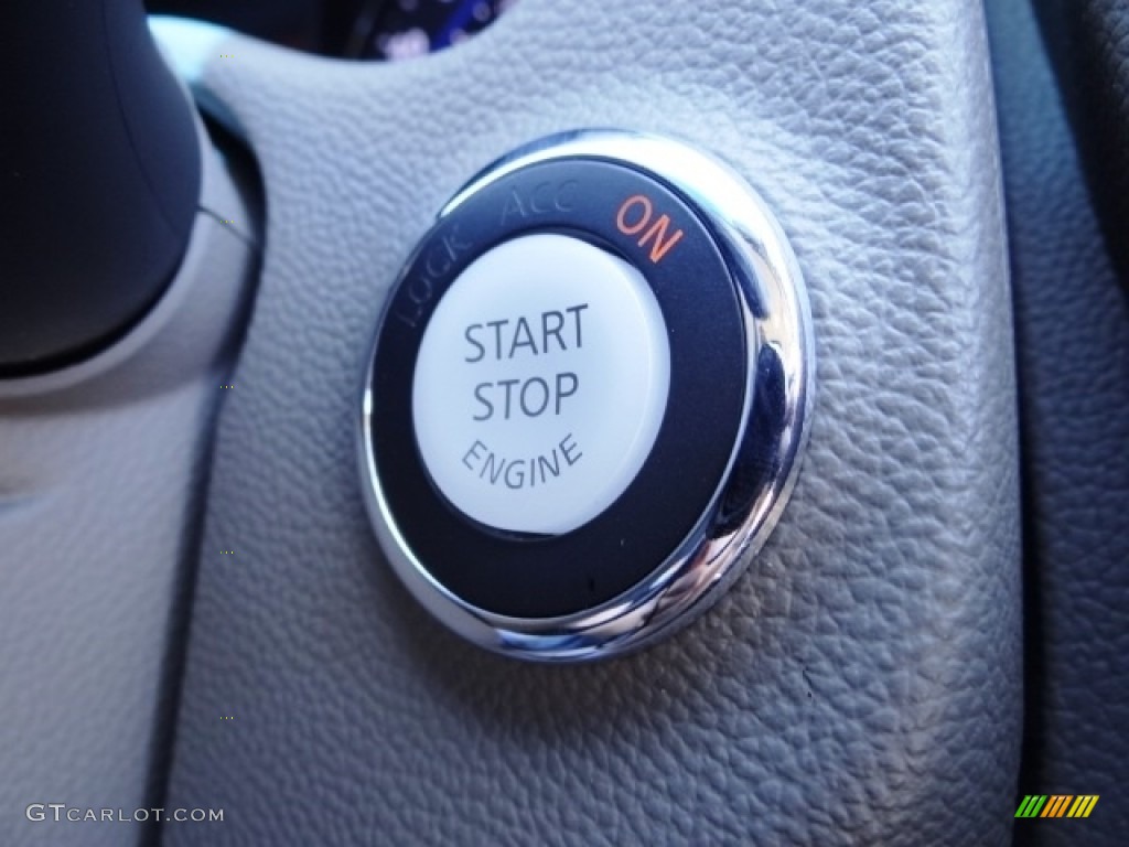 2015 Infiniti Q40 AWD Sedan Controls Photo #112382246