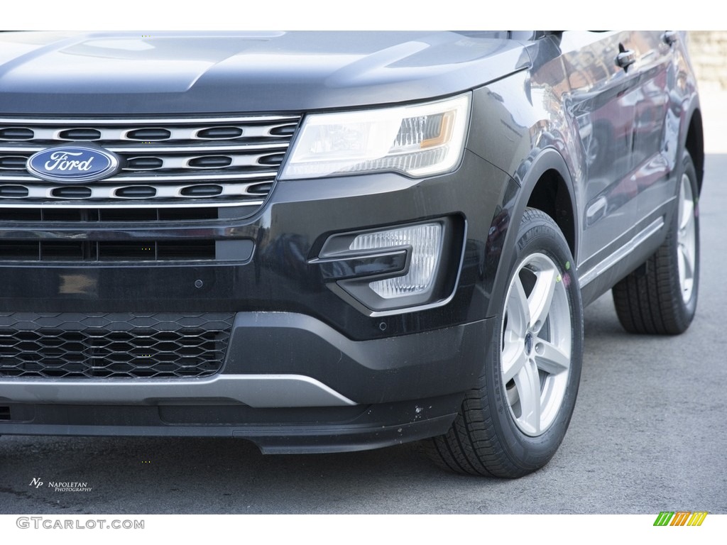 2016 Explorer XLT 4WD - Shadow Black / Ebony Black photo #2