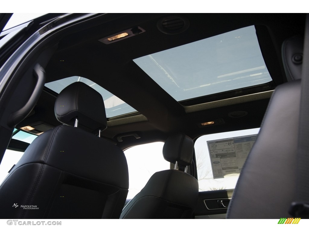 2016 Explorer XLT 4WD - Shadow Black / Ebony Black photo #11