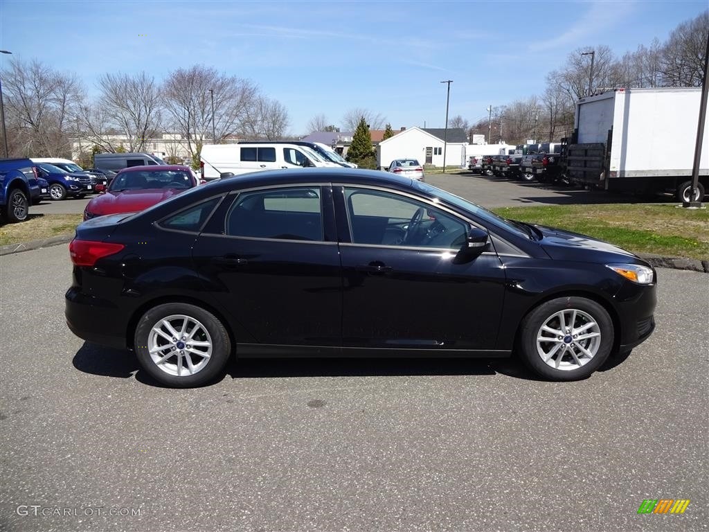 2016 Focus SE Sedan - Shadow Black / Charcoal Black photo #8