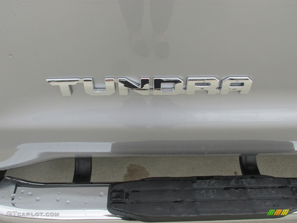 2016 Tundra TSS Double Cab - Silver Sky Metallic / Graphite photo #15