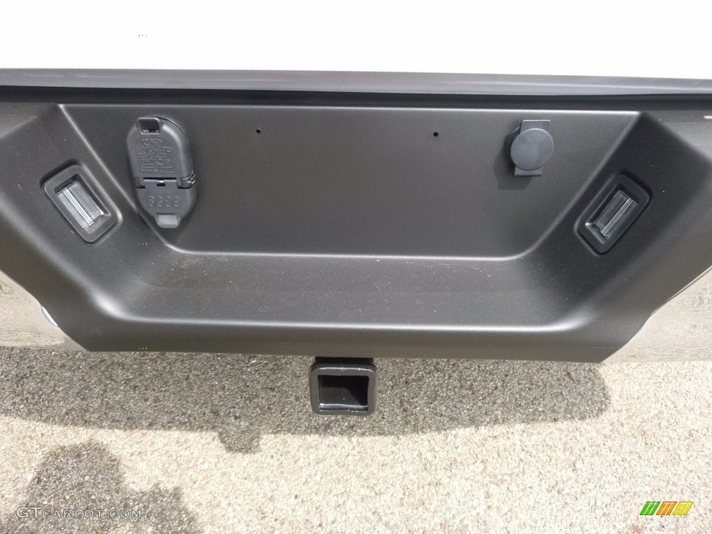 2016 F150 XLT SuperCab 4x4 - Oxford White / Medium Earth Gray photo #4