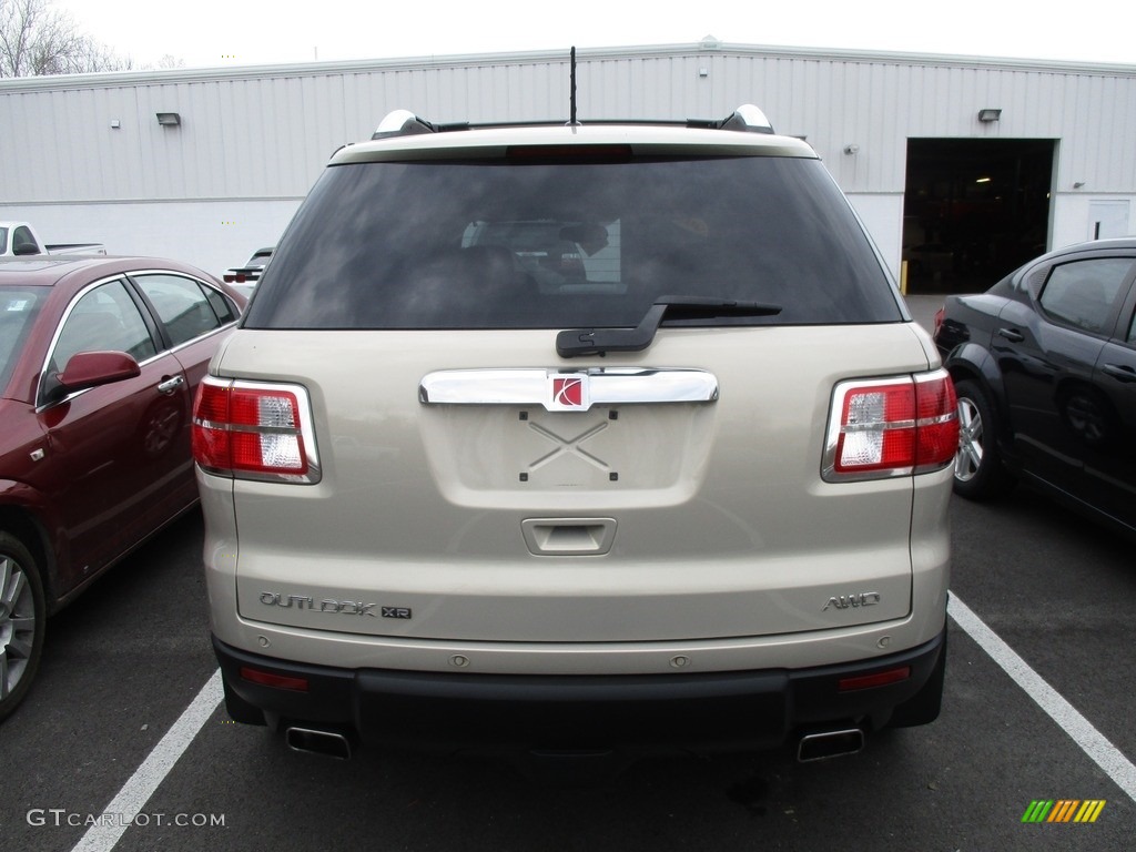 2008 Outlook XR AWD - Gold Mist / Tan photo #4