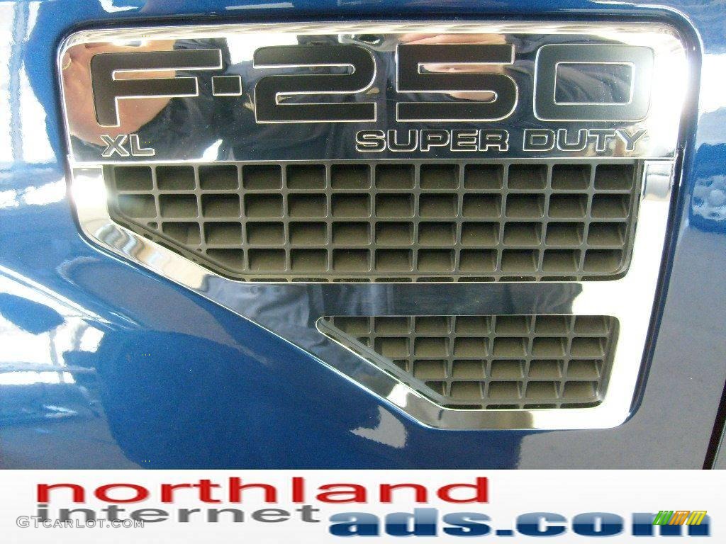 2009 F250 Super Duty XL Regular Cab 4x4 - Dark Blue Pearl Metallic / Medium Stone photo #8