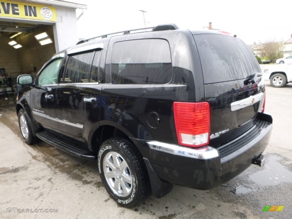 2008 Aspen Limited 4WD - Brilliant Black Crystal Pearl / Dark Slate Gray/Light Slate Gray photo #5