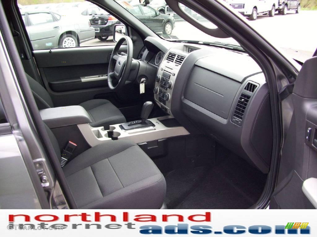2009 Escape XLT V6 4WD - Sterling Grey Metallic / Charcoal photo #17