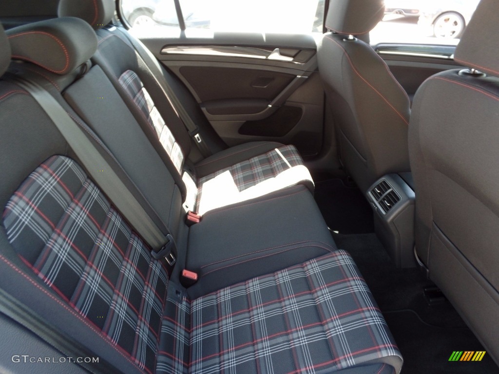 Titan Black Interior 2016 Volkswagen Golf GTI 4 Door 2.0T S Photo #112409789