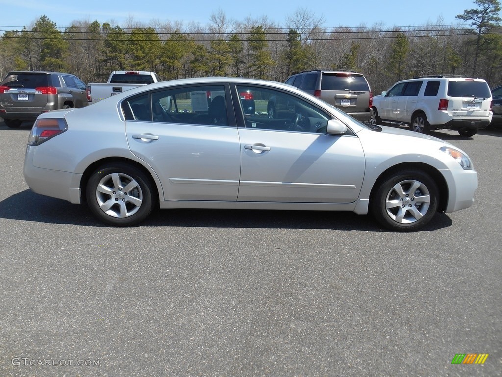 2009 Altima 2.5 S - Radiant Silver Metallic / Charcoal photo #2