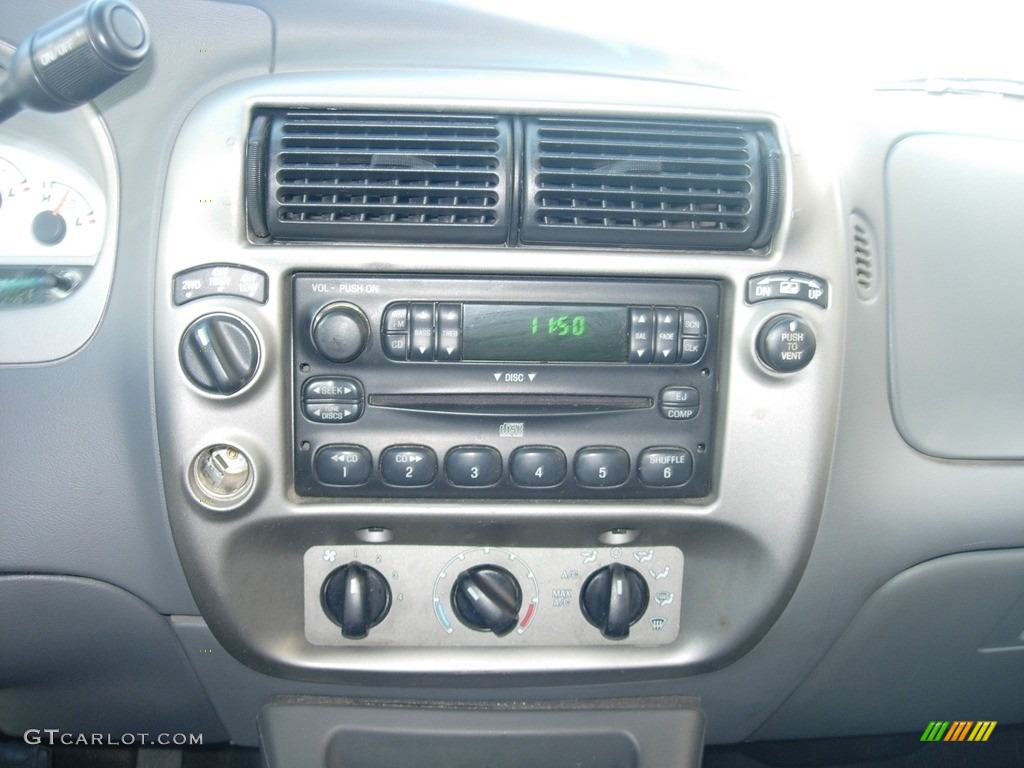 2005 Explorer Sport Trac XLT 4x4 - Silver Birch Metallic / Medium Pebble photo #19