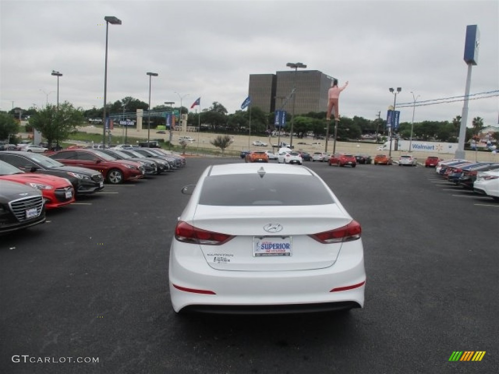 2017 Elantra SE - White / Beige photo #6