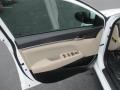 White - Elantra SE Photo No. 17