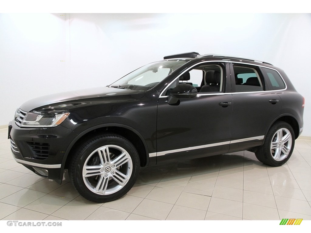 2016 Volkswagen Touareg V6 Executive Exterior Photos
