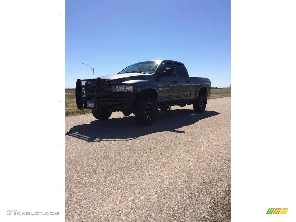 2005 Ram 2500 ST Quad Cab 4x4 - Atlantic Blue Pearl / Dark Slate Gray photo #1